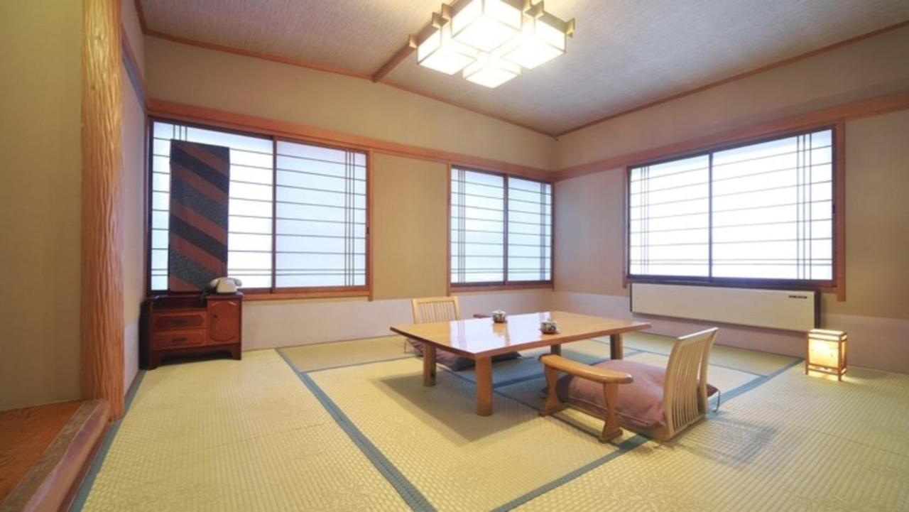 Hinokitei Bokusui Hotel Kusatsu  Buitenkant foto
