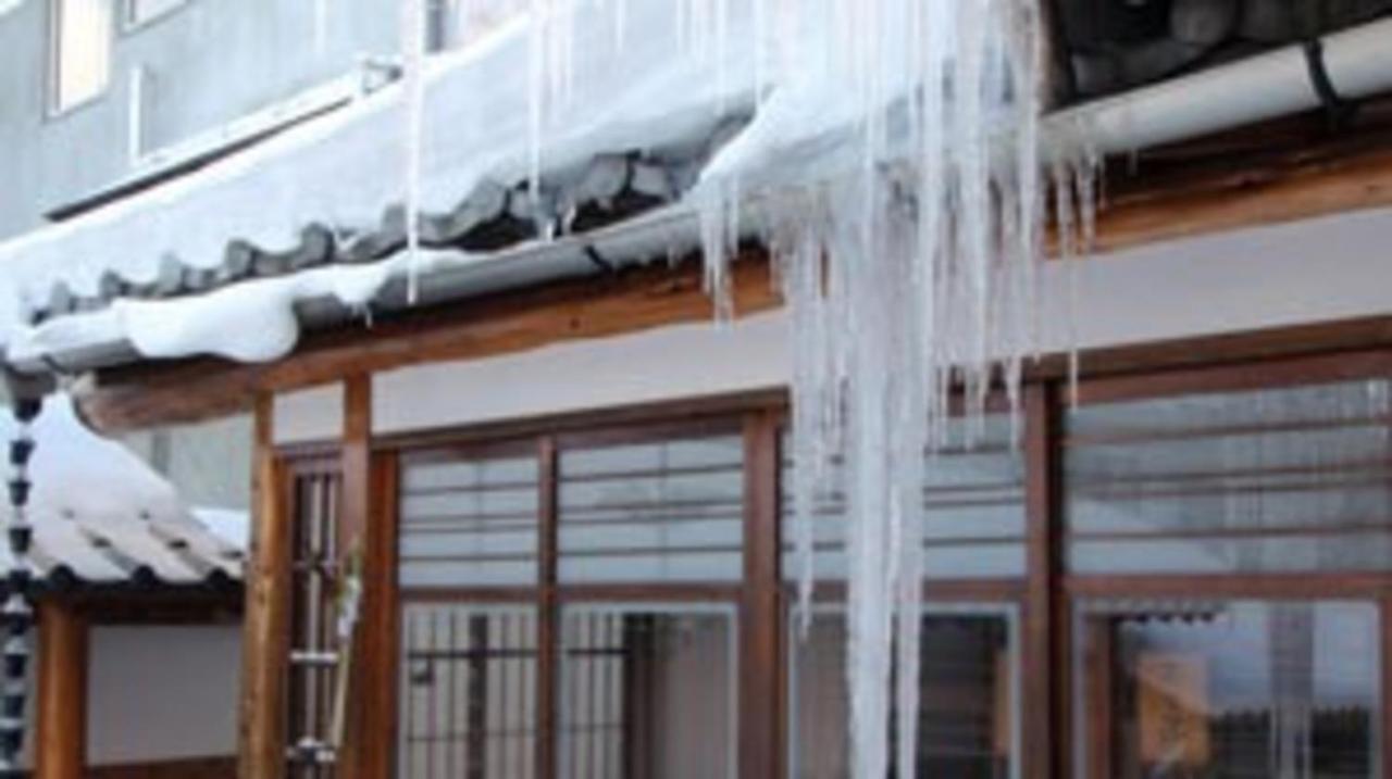 Hinokitei Bokusui Hotel Kusatsu  Buitenkant foto
