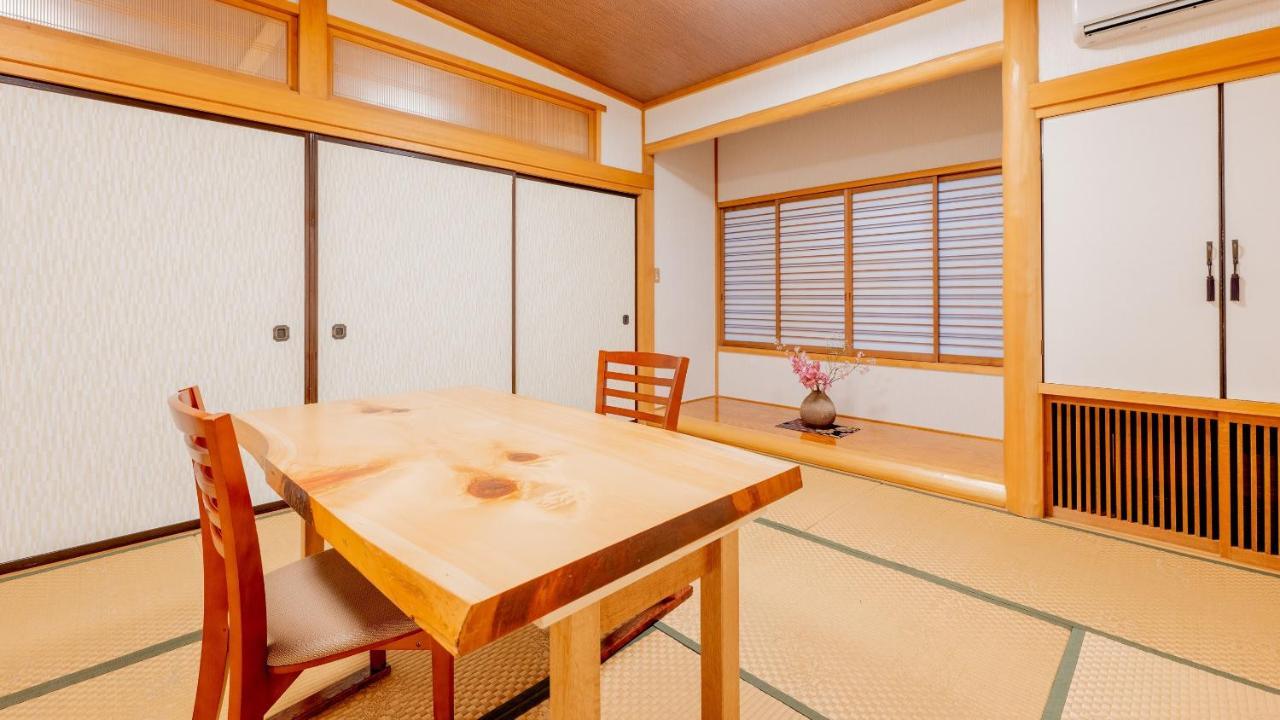 Hinokitei Bokusui Hotel Kusatsu  Buitenkant foto